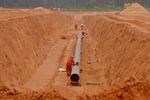 MECANISMOS DE FINANCIAMIENTO PARA EL DESARROLLO DE INFRAESTRUCTURA Y CRECIMIENTO DE LA PRODUCCION FAJA PETROL&Iacute;FERA ORINOCO HUGO CH&Aacute;VEZ FR&Iacute;AS - Olade