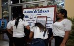 Estudiantes de III año presentan estrategias de enseñanza aprendizaje en feria científica estudiantil ird year students present teaching-learning ...